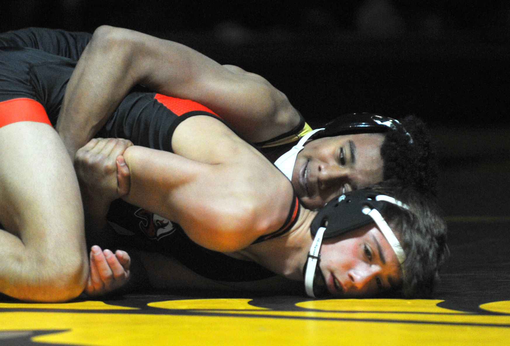 021220-qc-spt-bett-wrestling-568